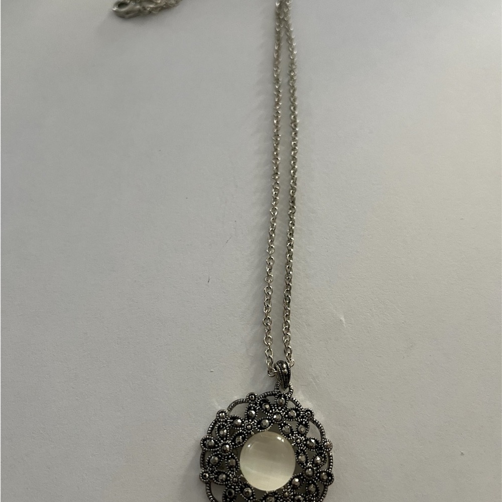 Morcasite & moonstone necklace. - Picture 3 of 5